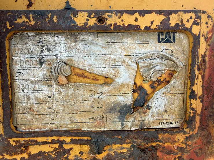 caterpillar-323fl-image-13