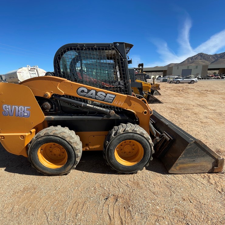 2013 CASE SV185