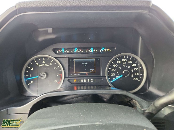 2015-ford-f150-xlt-image-17