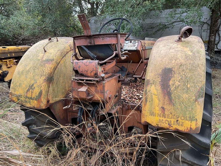 minneapolis-moline-g707-image-16