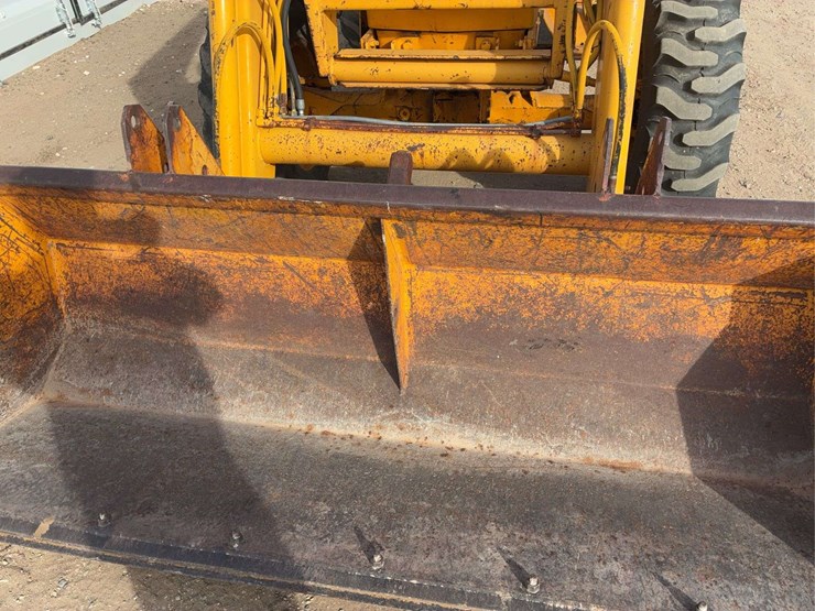 john-deere-2155-image-8