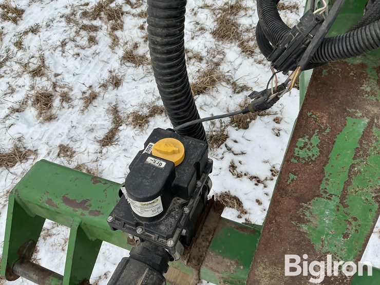 2005-john-deere-1770-image-11