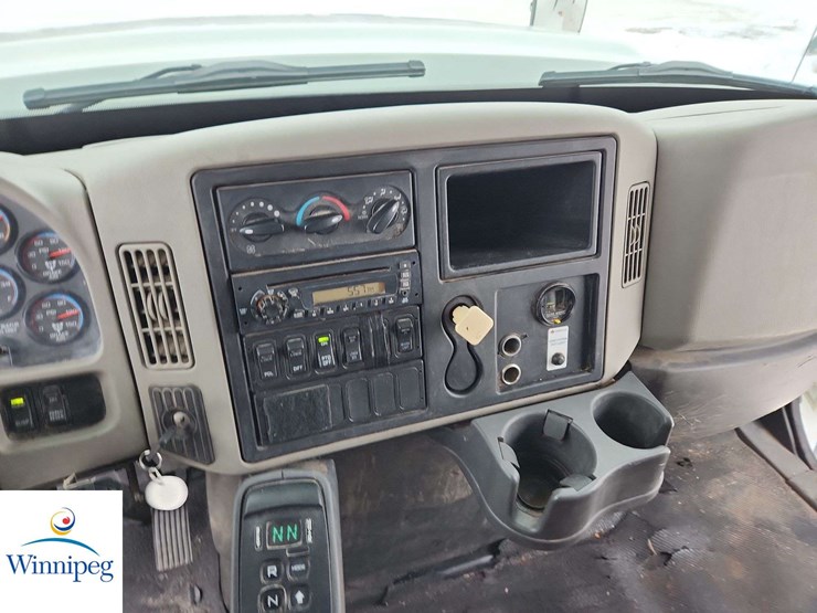 2011-international-workstar-7500-image-25