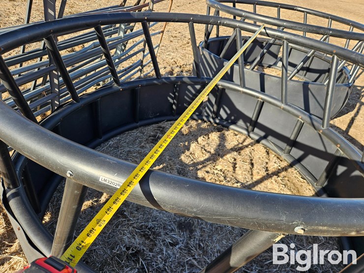 round-bale-feeders-&-livestock-panels-image-13