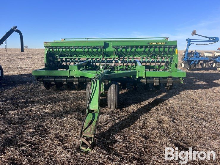 john-deere-750-image-2