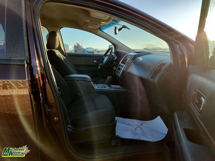 2010-ford-edge-sel-image-28