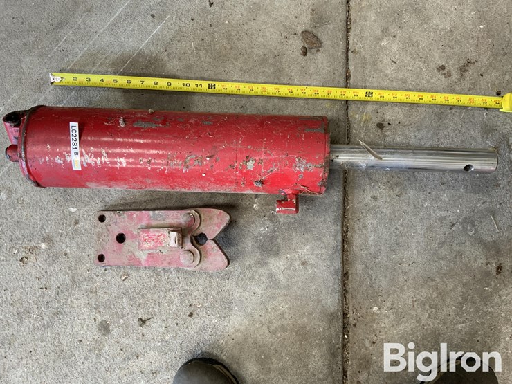 knuse-silage-wagon-cylinder-&-latch-image-11