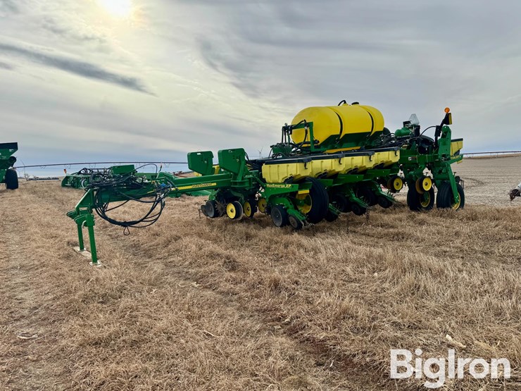 2011-john-deere-1770nt-image-1