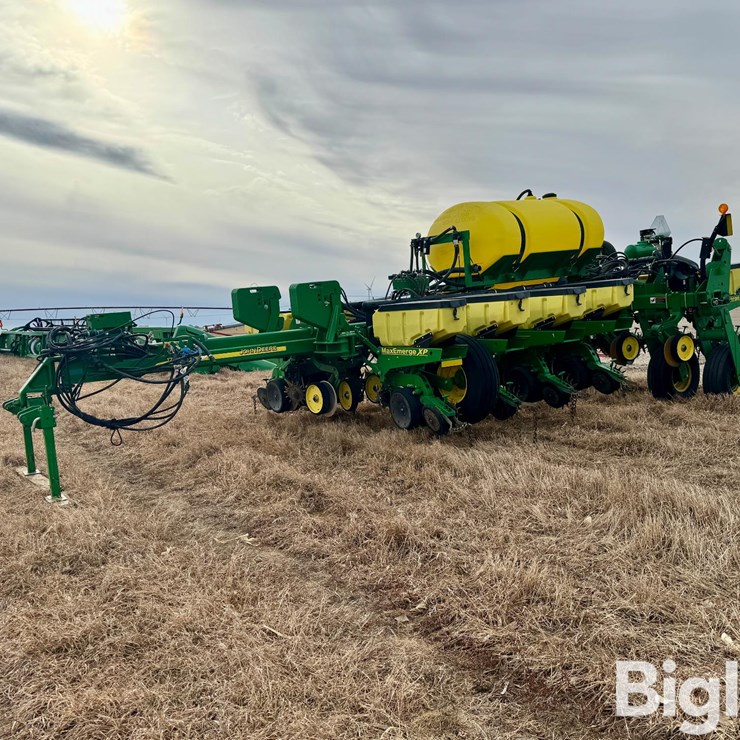 2011 JOHN DEERE 1770NT