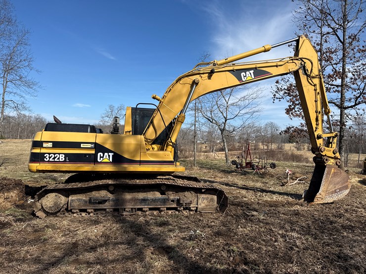 caterpillar-322-image-6