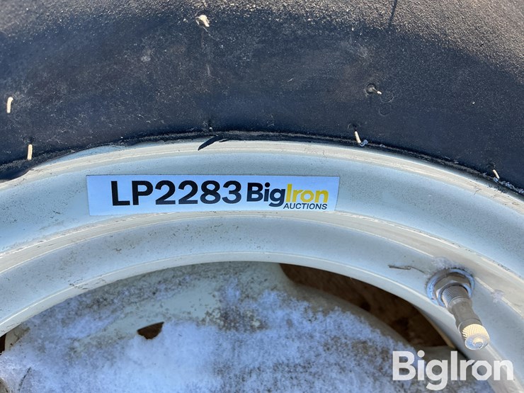 9.00-16-tire-&-rim-image-12