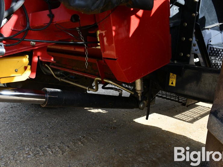 2014-case-ih-6130-image-14