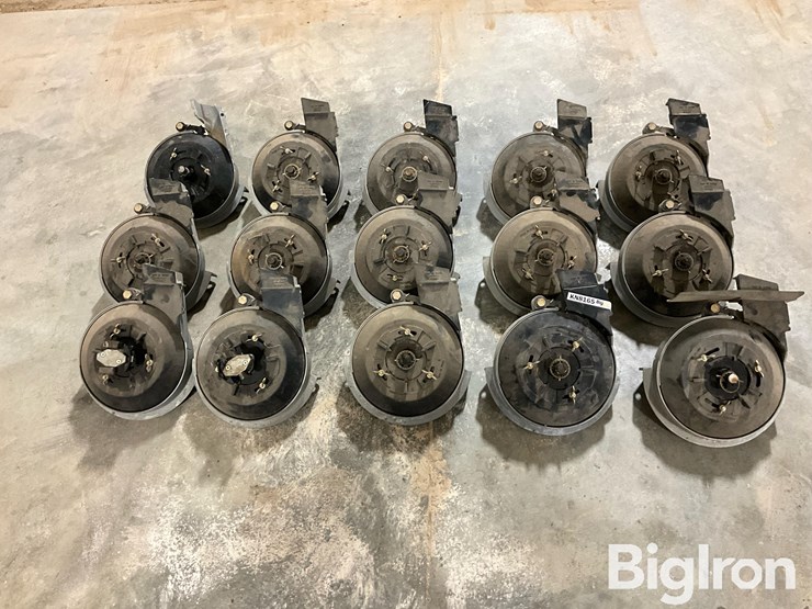 john-deere-maxemerge-planter-bean-meters-w/plates-image-2