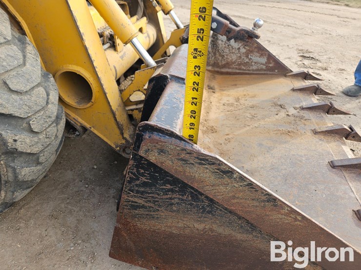 john-deere-317-image-11