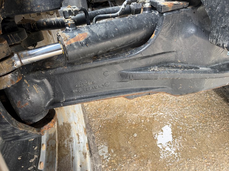 case-ih-235-image-33