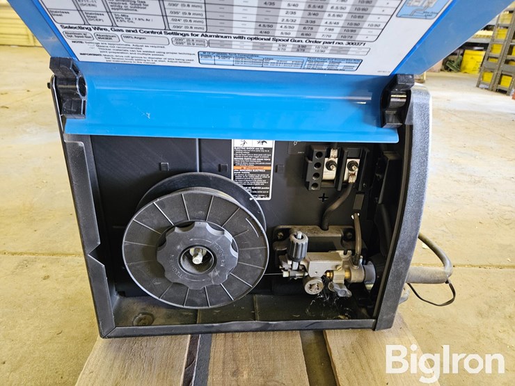 millermatic-autoset-140-wire-welder-image-10