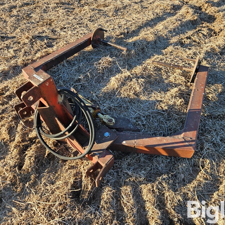 3-Pt Round Bale Unroller