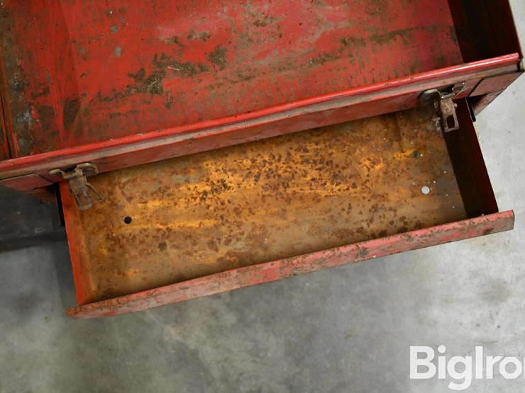 pallet-of-farm-support-image-15