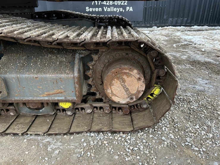 2016-liebherr-r946-image-18