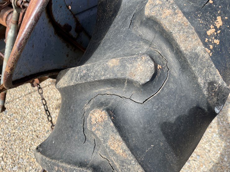 ford-tractor-image-5