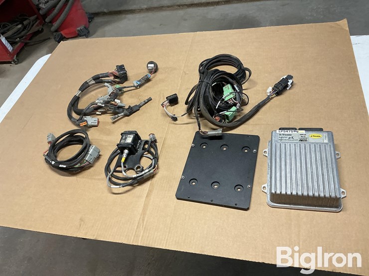 trimble-navcontroller-ii-auto-steer-image-2