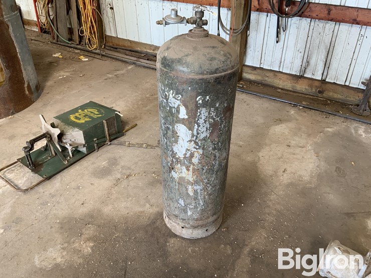 propane-cylinder-image-1