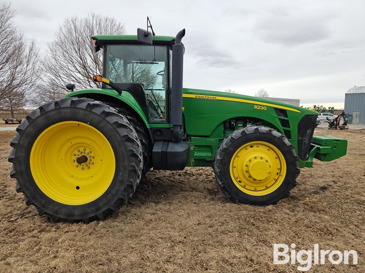 2009-john-deere-8230-image-4