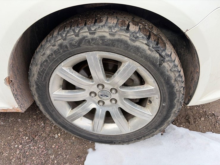 2011-ford-flex-image-22