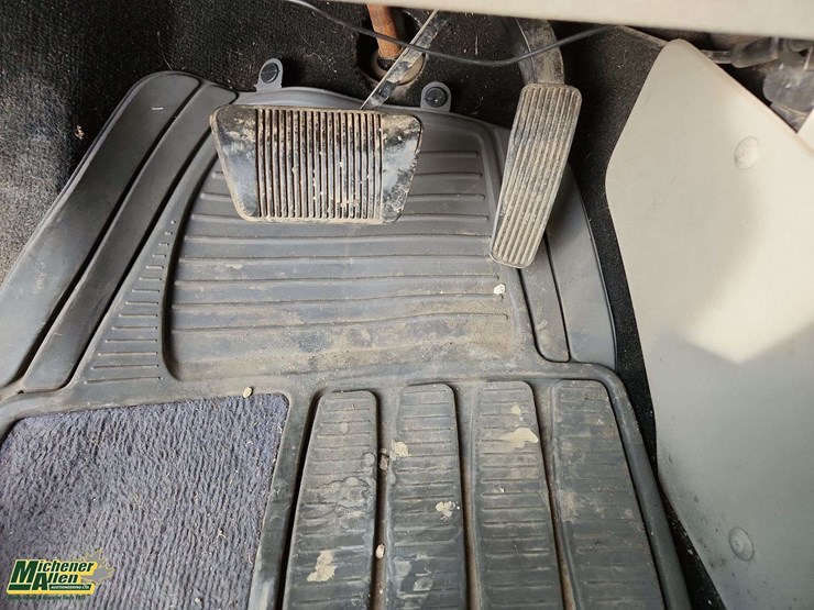 2015-dodge-grand-caravan-image-13