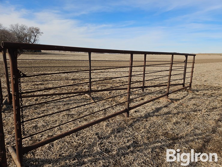 freestanding-livestock-panels-image-9
