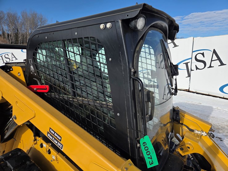 2021-caterpillar-299d3-image-36