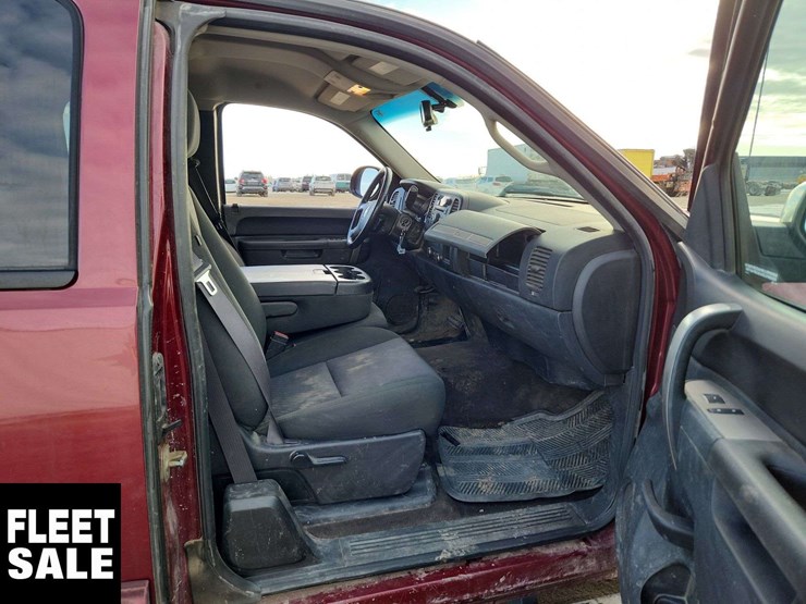 2013-chevrolet-silverado-1500-lt-image-32