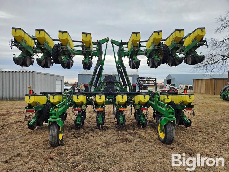 2005-john-deere-1720-image-6