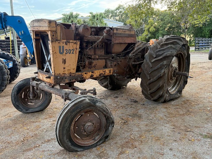 minneapolis-moline-u302-image-1