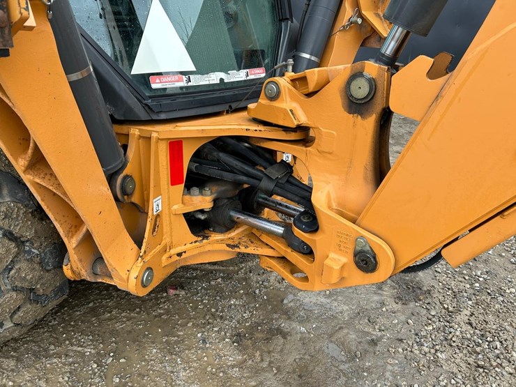 2016-case-580n-image-15