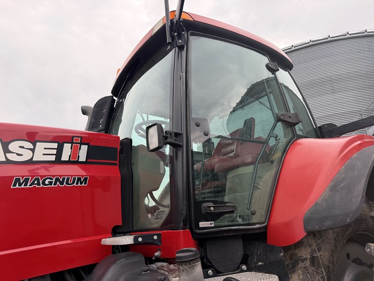 case-ih-235-image-23
