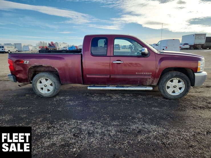 2013-chevrolet-silverado-1500-lt-image-8