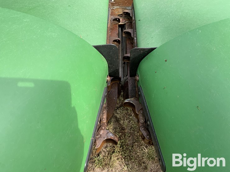 2020-john-deere-706c-image-12