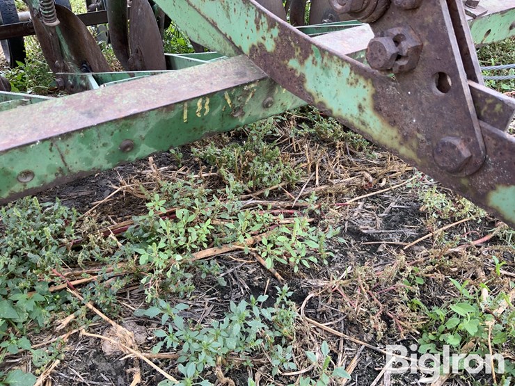 john-deere-18-image-11