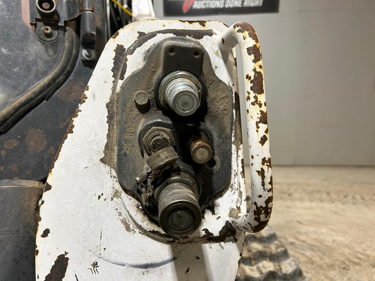 bobcat-t650-image-11