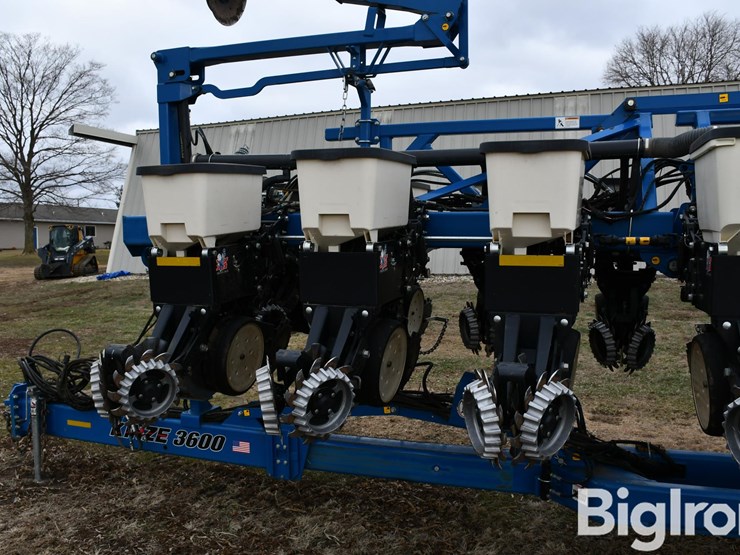 kinze-3600-image-18