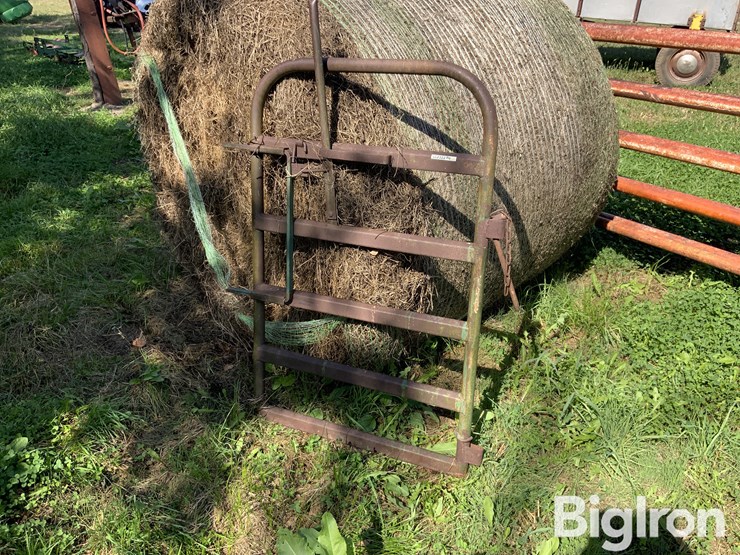 walk-through-gate-image-1