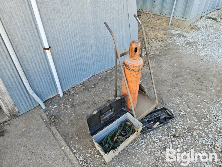 torch-tanks,-hose-&-regulators-image-2