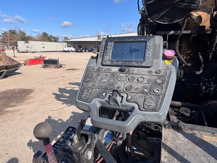 caterpillar-ap-655f-image-11