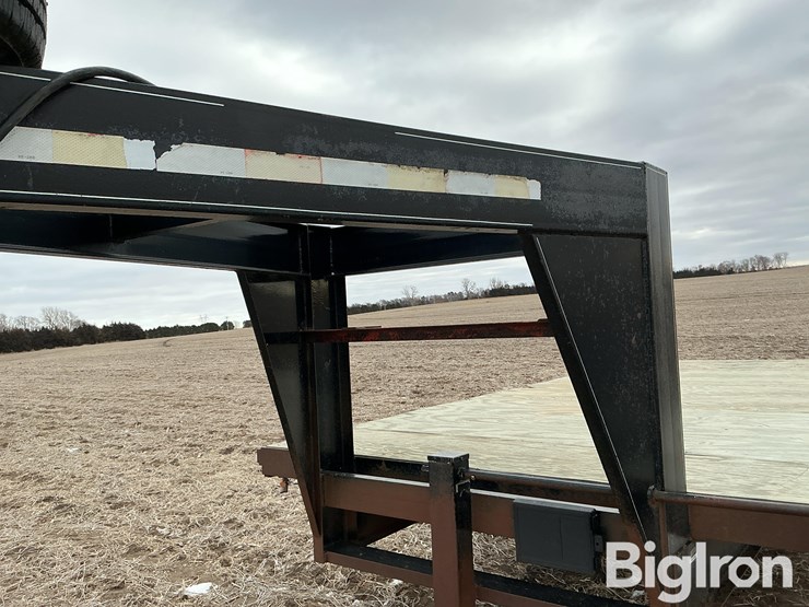 1990-t/a-gooseneck-flatbed-trailer-image-10