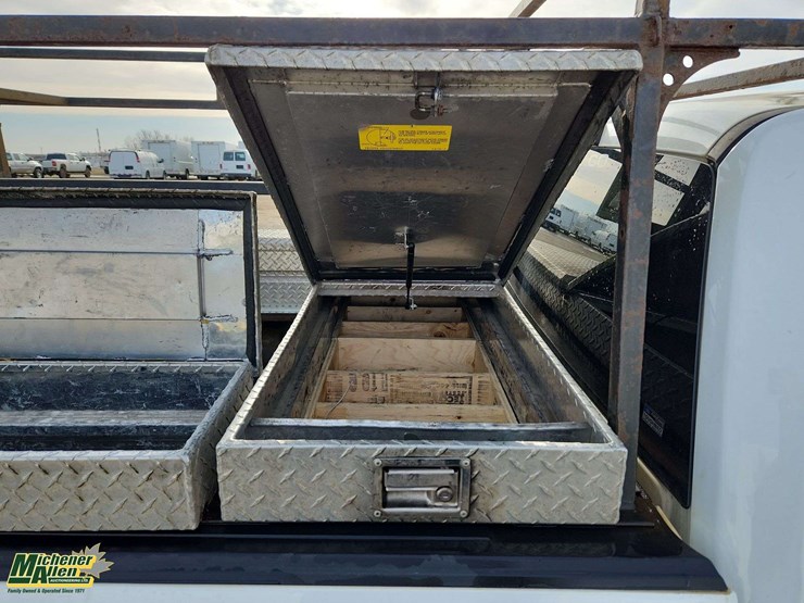 2015-ford-f150-xlt-image-30