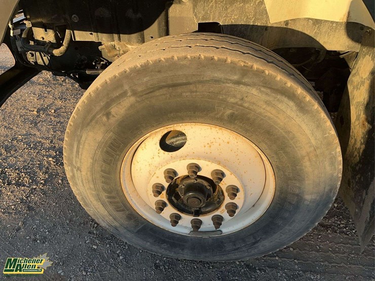 2013-international-workstar-7400-image-10