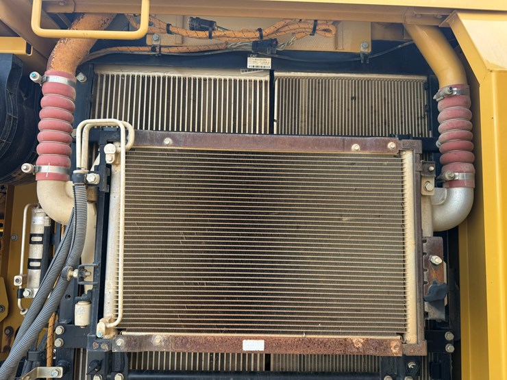 caterpillar-323fl-image-52