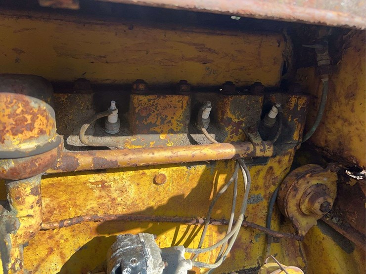 caterpillar-r2-image-34