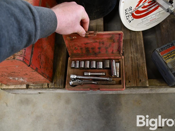 pallet-of-farm-support-image-18